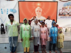 (DN0130) 01-08-15 Raincoat Distribution to Divya Nagari Children (29) (Copy) 